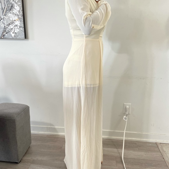 Perfect elegant white jumpsuit dress - Picture 3 of 4